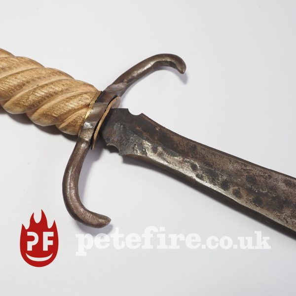 Abbots Twisty 1 hand forged and carved knife Petefire Blacksmith